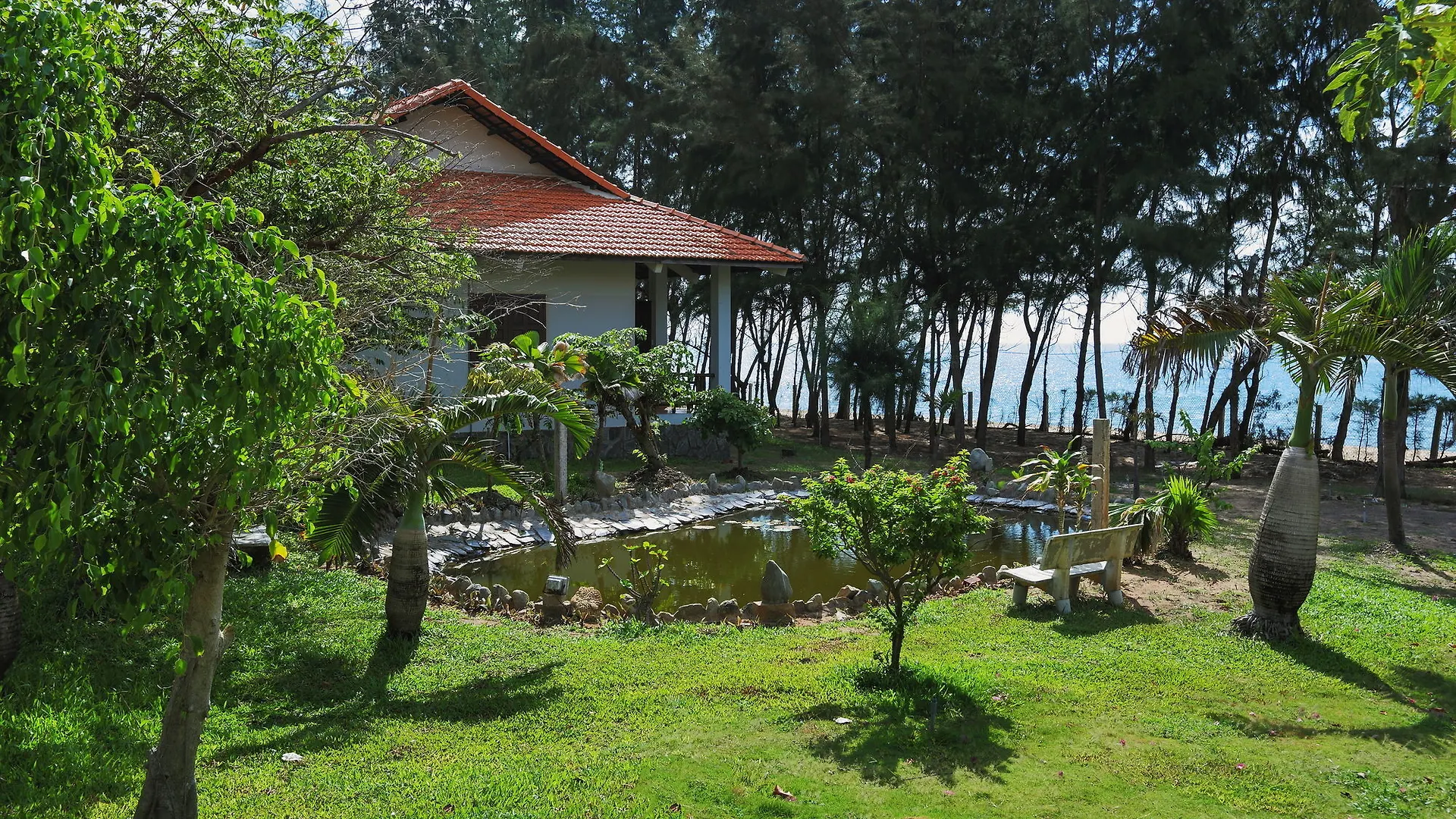 Sky Star Beach Resort Фантхьет