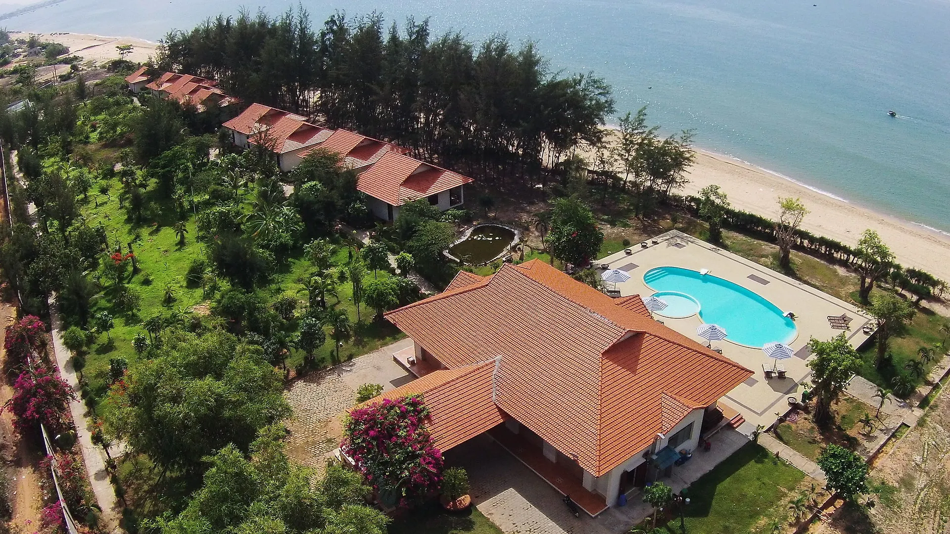 Sky Star Beach Resort Фантхьет
